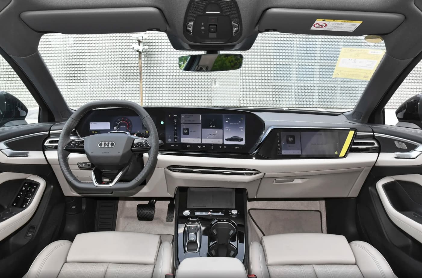 Audi A5L, салон или дополнительный ракурс