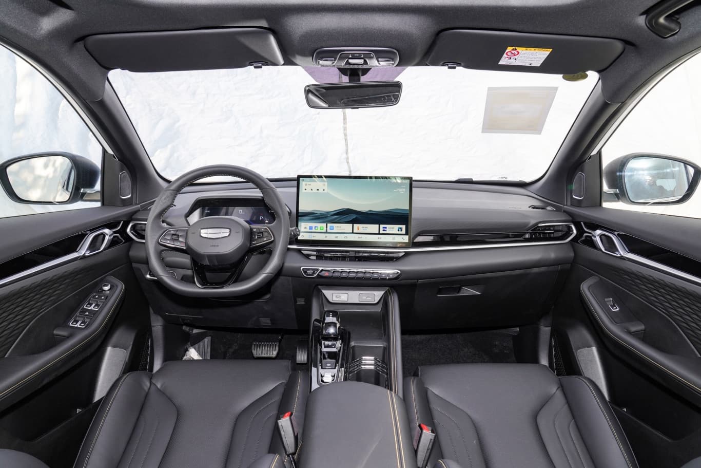Geely Binyue L, салон или дополнительный ракурс