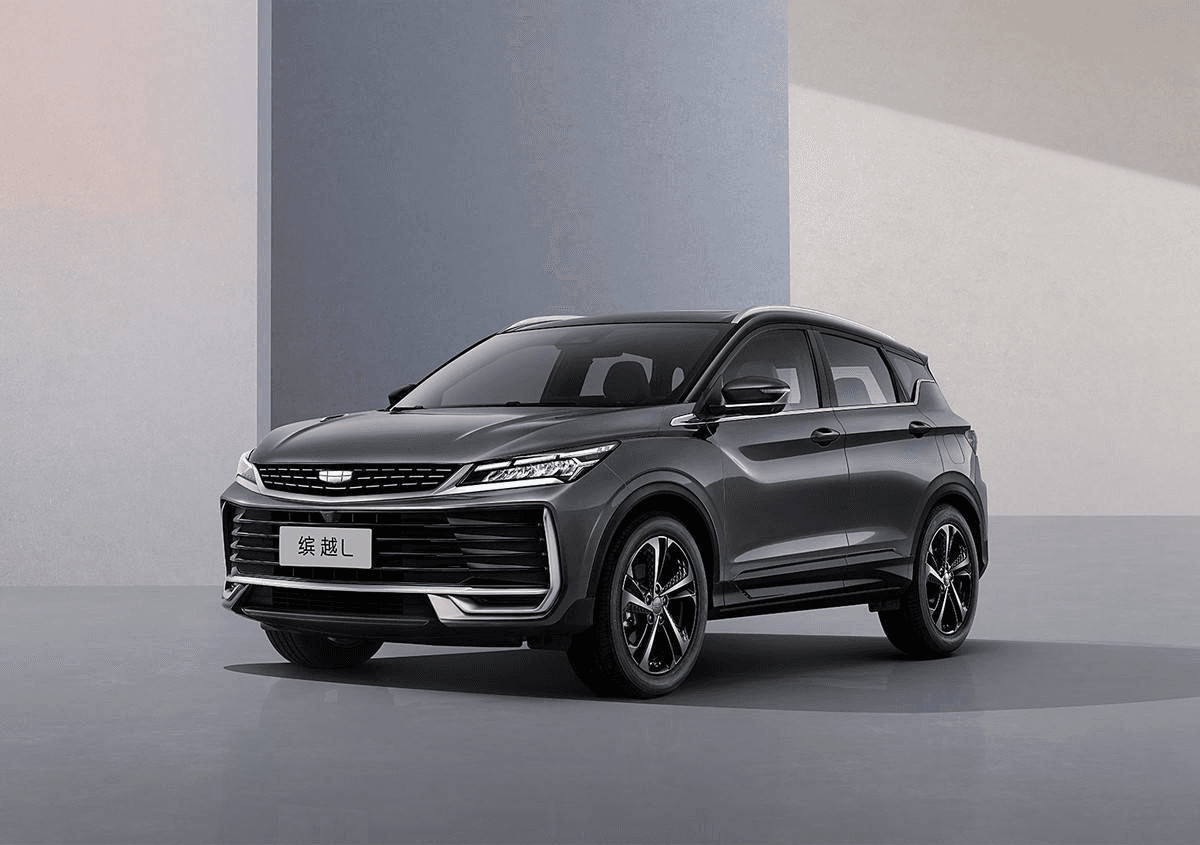 Серый Geely Binyue L в студии