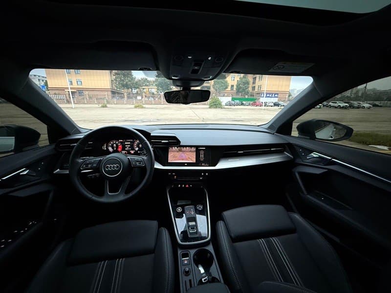 Audi A3L, салон или дополнительный ракурс
